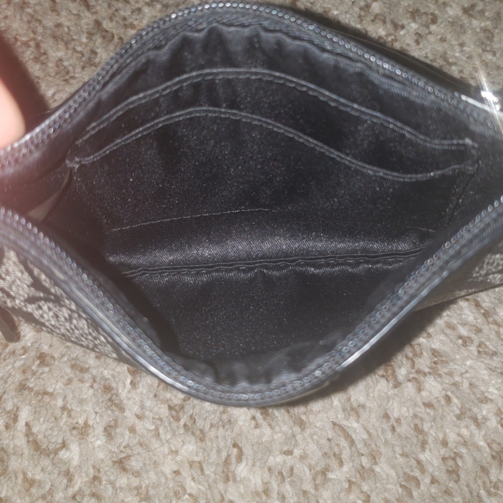 Coach Signature Wristlet. - Picture 3 of 3